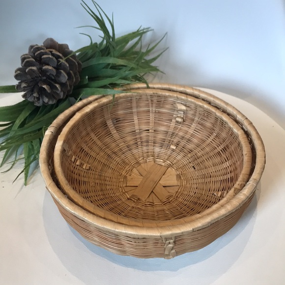 🔥4/$25🔥 VINTAGE basket set (2) - Picture 2 of 7